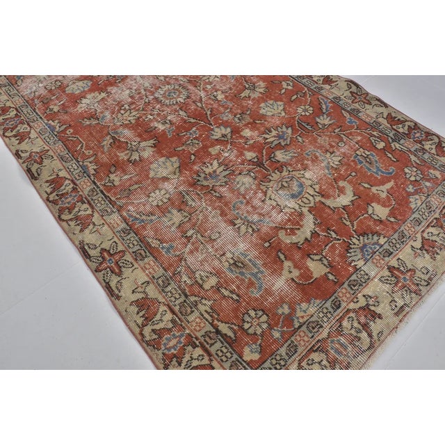 1950s Vintage Anatolian Rug With Allover Floral Pattern For Sale - Image 5 of 10