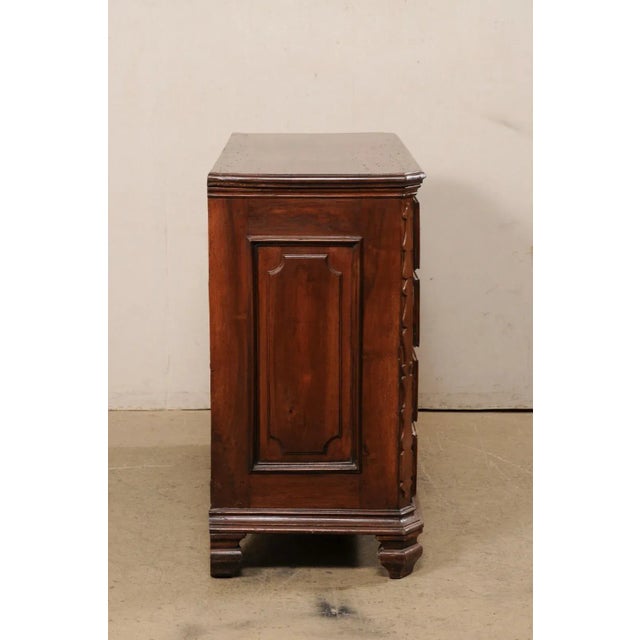 18th Century Italian Walnut Wood Cassettiera For Sale - Image 10 of 12