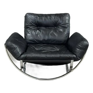 Late 20th Century Italian Chrome Black Leather Sling Lounge Chair Attributed to Stendig For Sale