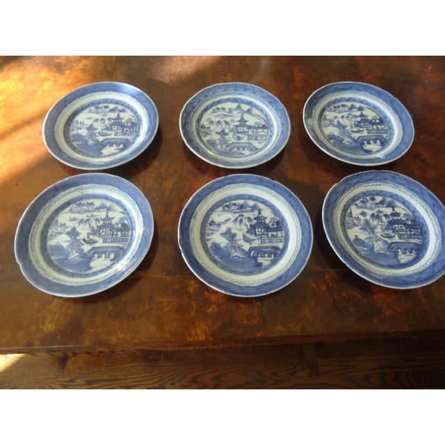 A great set of 6 19th century export blue and white canton plates.