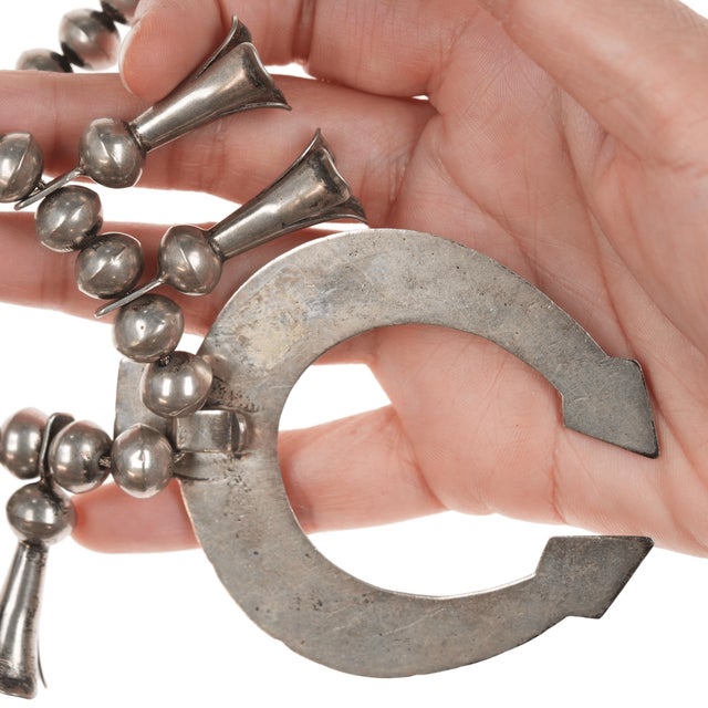 Della & Francis James Navajo Silver Squash Blossom Necklace For Sale In Austin - Image 6 of 10