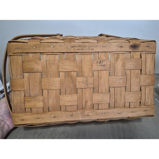Longaberger Double Swing Handle Large Gathering Basket 16" X 12" Signed 1993 For Sale - Image 4 of 5