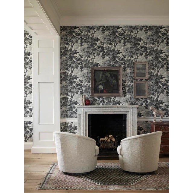 2020s Zoffany Richmond Park Wallpaper in Charcoal For Sale - Image 5 of 5