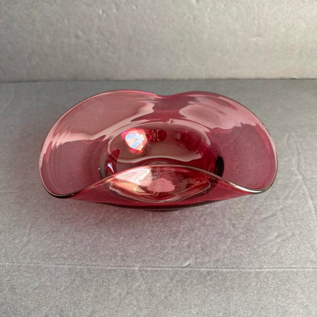Pilgrim Art Vintage Pilgrim Art Glass Heart Dish Decorative Bowl Catchall Cranberry Pink For Sale - Image 4 of 12