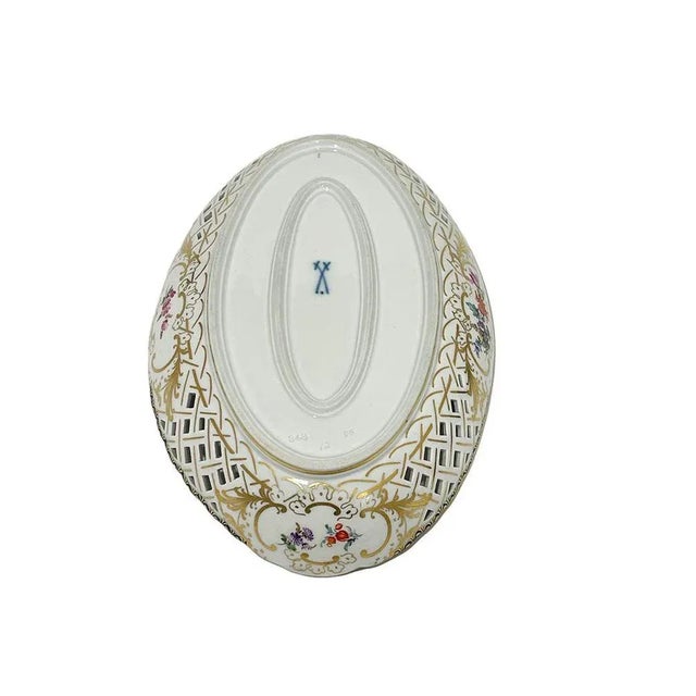 Small Oval Meissen Porcelain Openwork Dish, 1920s For Sale - Image 6 of 9