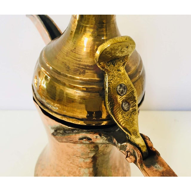 Antique Dallah Coffee Pot, Hand-Hammered Copper & Brass, Oman, 1890 For Sale - Image 4 of 18
