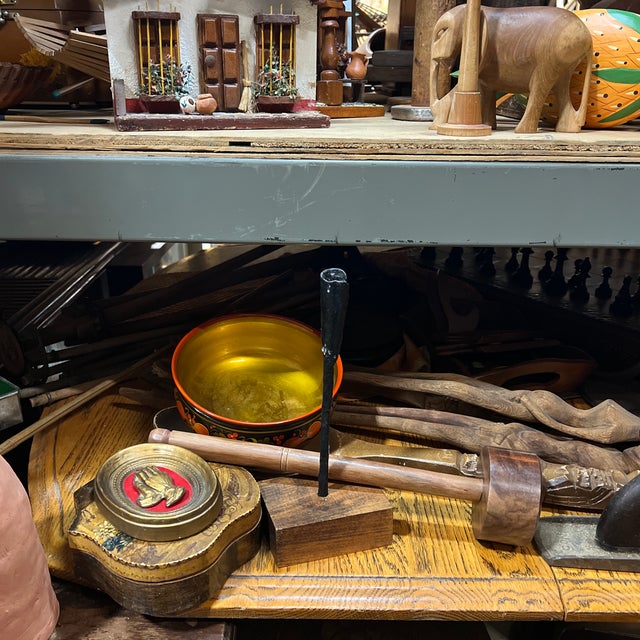 Sculpture Materials 1970s Small Gold and Red Praying Hands Decorative Wall Hanging For Sale - Image 7 of 7