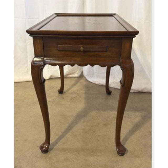 Ethan Allen 1981 Ethan Allen Georgian Court Queen Anne Cherry Tea Table With Pull Out Trays For Sale - Image 4 of 7