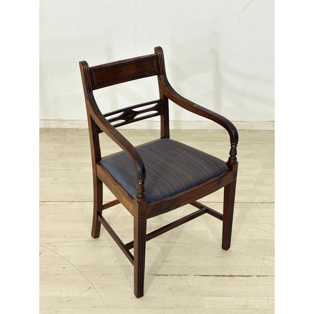 English Dining Chairs in Mahogany, Set of 4 For Sale - Image 4 of 15