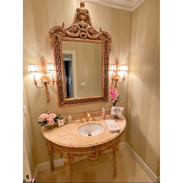 French Louis XVI French Marble-Top Vanity With Giltwood Urns, Garlands & Fleur-De-Lis For Sale - Image 3 of 10