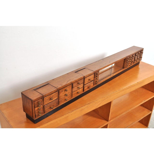 Antique Haberdashery Chest of Drawers in Oak with Display Case, 1910s For Sale - Image 6 of 17