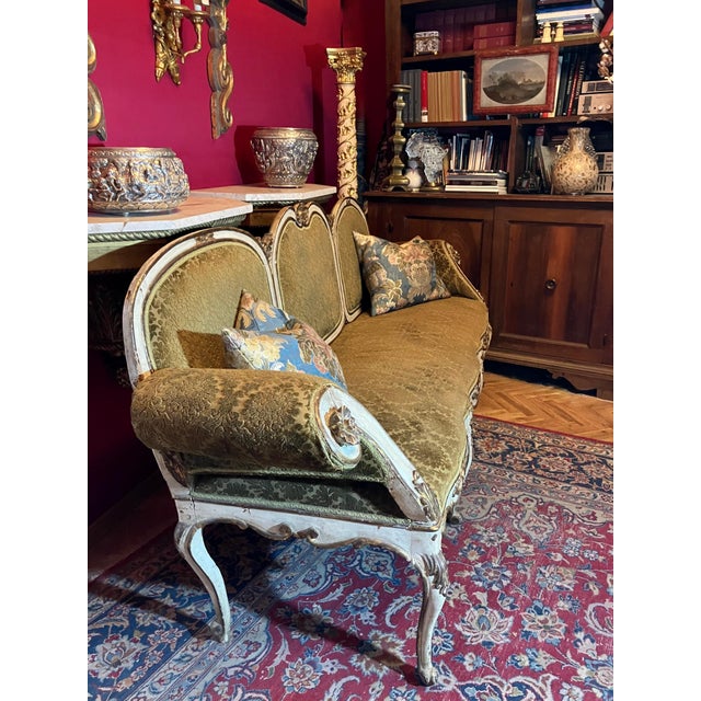 17th Century Italian Baroque Louis XIV Lacquered and Parcel Gilt Sofa For Sale - Image 9 of 12