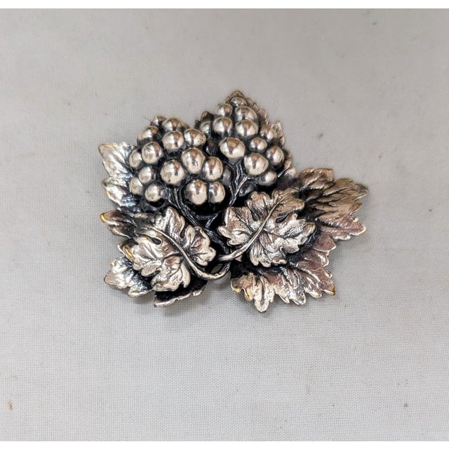 1960s Vintage 1960s Signed Napier Silvertone Grape Cluster Brooch For Sale - Image 5 of 8
