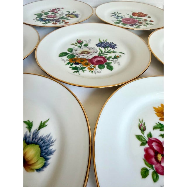 French Country Set of 7 Mid-Century JKW Bavaria Fine Porcelain Floral Plates Made in Western Germany For Sale - Image 3 of 8