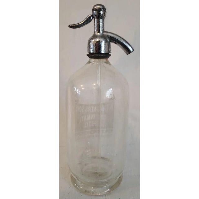 Late 19th Century Antique Late 19th Century W.T. Wagner's Son's Cincinnati Ohio Seltzer Water Bottle Syphon Bottle Clear For Sale - Image 5 of 10