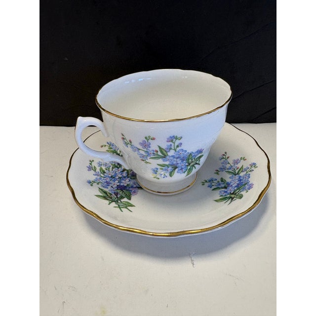 English Mid 20th Century Royal Vale Forget-Me-Not Bone China Teacup & Saucer, England For Sale - Image 3 of 8