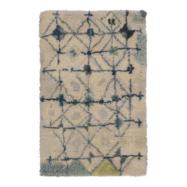 Vintage Swedish Rya Rug With Teal Geometric Lattice on Beige Field - Rug & Kilim For Sale
