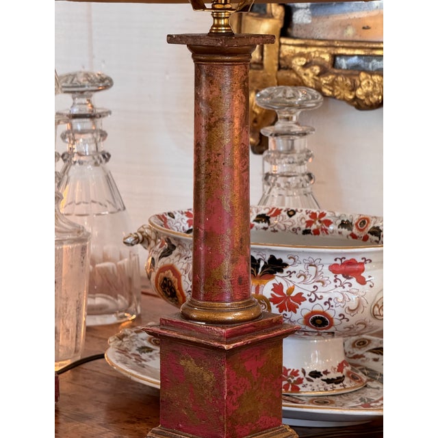 Traditional Pair of 1950s Parcel Gilt Column Lamps For Sale - Image 3 of 7