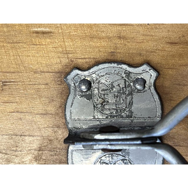 Italian Art Deco Table Mirror, 1940, in Very Good conditions. Designed 1920 to 1949