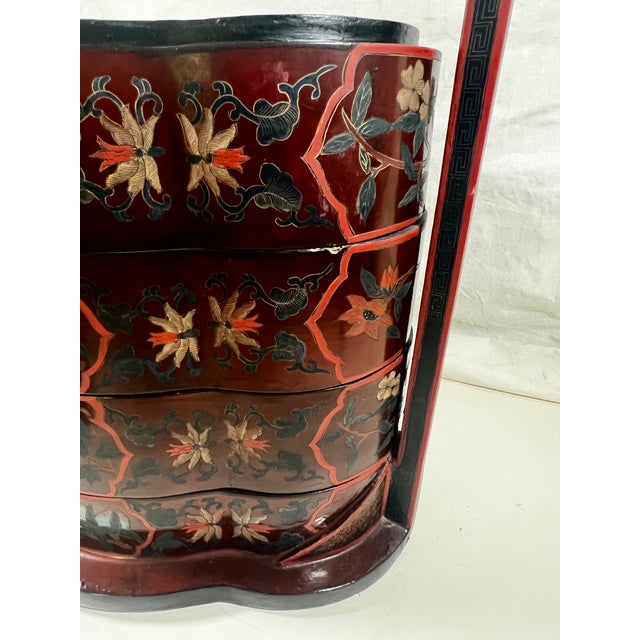 Antique Chinese 5-Tier Stacking Wedding Box For Sale - Image 9 of 14