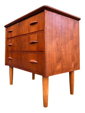 Small Danish Chest of Drawers with Shell Handles and Lock