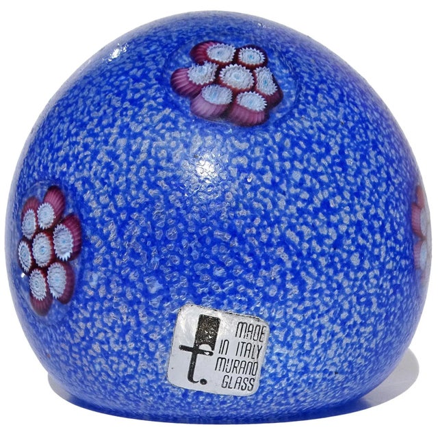 Mid-Century Modern Fratelli Toso Murano Blue Amethyst White Millefiori Flowers Vintage Italian Art Glass Decorative Paperweights - Set of 3 For Sale - Image 3 of 11