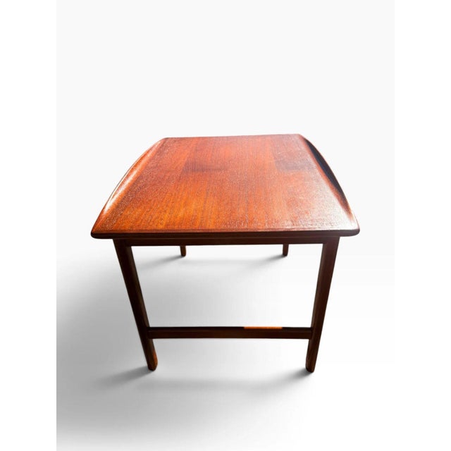 Pair of Folke Ohlsson for Dux Teak Surfboard End Tables | Swedish Mid-Century Modern | Upturned Edges | C. 1960s For Sale - Image 11 of 18