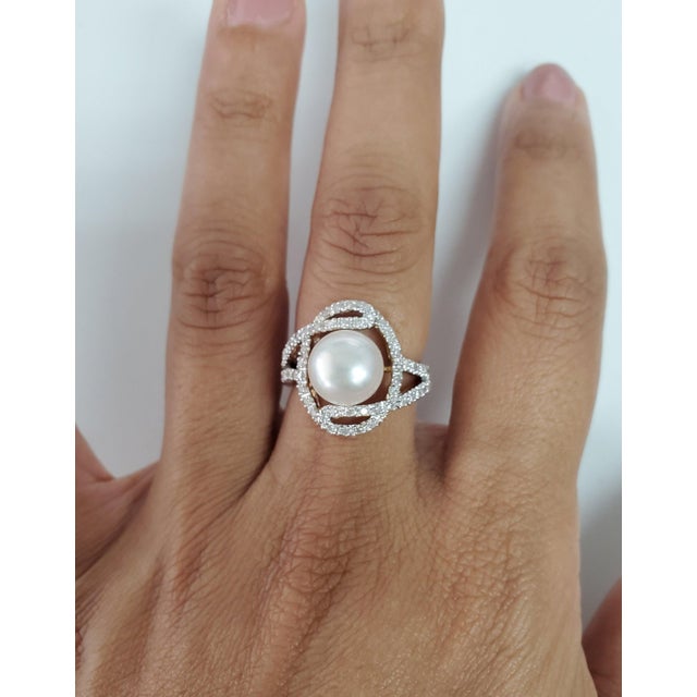 Freshwater Pearl Diamond Ring .32cttw 14k Yellow Gold, Size 5 For Sale - Image 4 of 5