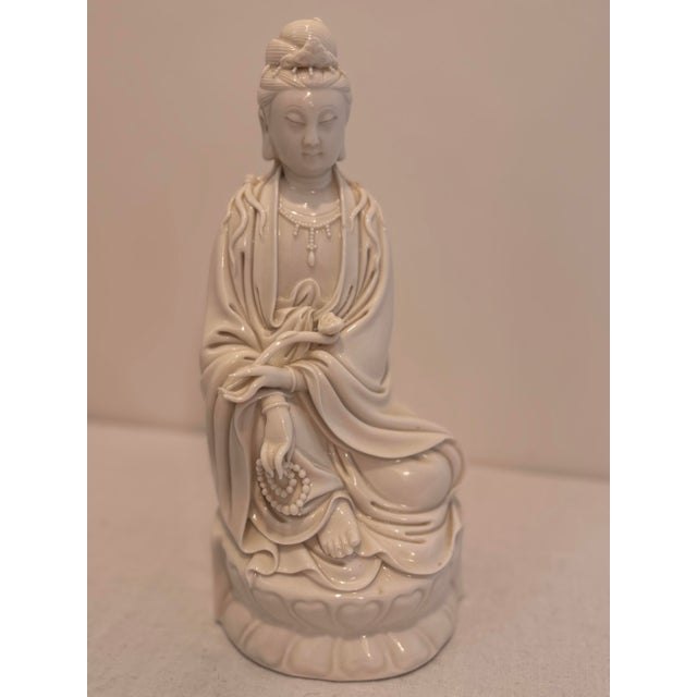 Vintage Blanc De Chine Porcelain Guanyin Statue, 12” For Sale - Image 10 of 10