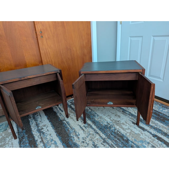 1960s Attributed to Jack Cartwright Mid-Century End Tables For Sale - Image 10 of 10