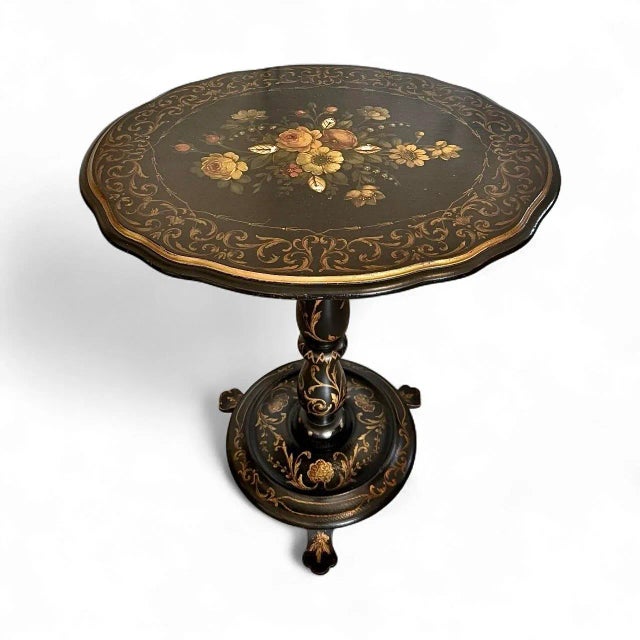 Shell Late 19thCentury English Painted Tilt-Top Table For Sale - Image 7 of 11