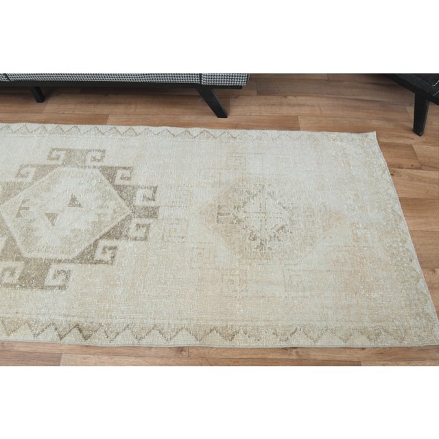 1970s 1970s Vintage Handmade Wool Cotton Beige Runner Rug For Sale - Image 5 of 11