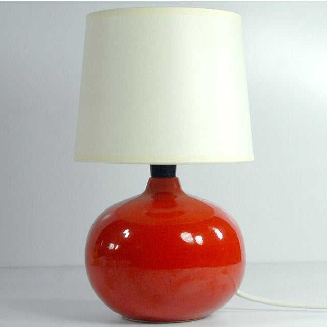 Mid-Century Modern Small Vintage Red Glazed Ceramic Table Lamp, 1980s For Sale - Image 3 of 7