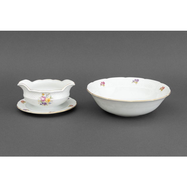 Thun Bohemia Porcelain Dinner Service for 12 For Sale - Image 13 of 18