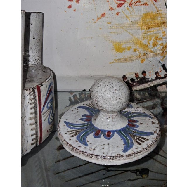 Vintage Ceramic Tripod Covered Box, 1950s, in Good conditions. Designed 1950 to 1959