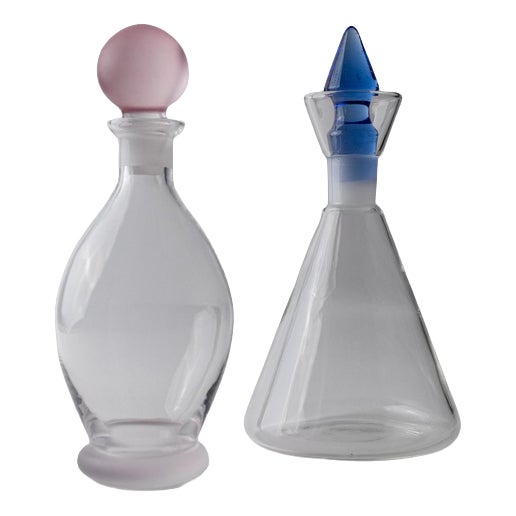 Vintage Clear Glass Decanters with Pink and Blue Stoppers, 1980s, Set of 2 For Sale