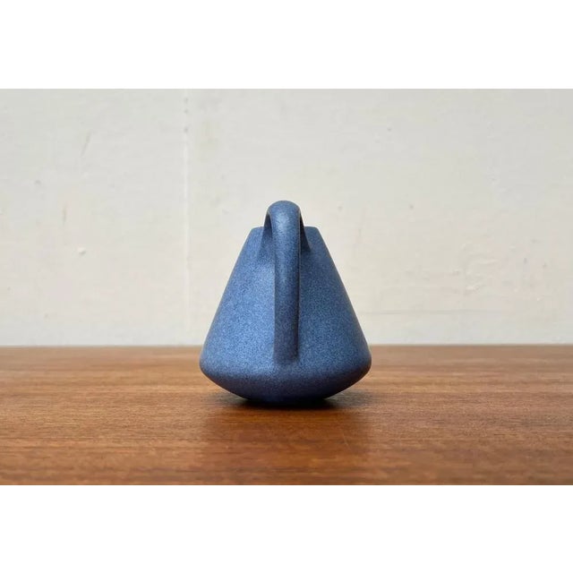 Small Minimalist German Carafe Vase by Hildegard and Peter Delius for Hamelner Kunsttöpferei, 1960s For Sale - Image 4 of 13