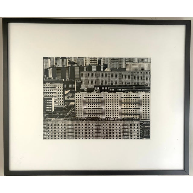 Rodrigo Moya — “Hipotecados, Tlatelolco, Ciudad De México,” 1963 — Signed Gelatin Silver Photograph For Sale - Image 12 of 18