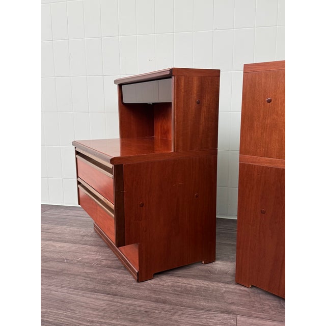 Vintage Italian Nightstands with Integrated Lamps, 1970s, Set of 2 For Sale - Image 13 of 18