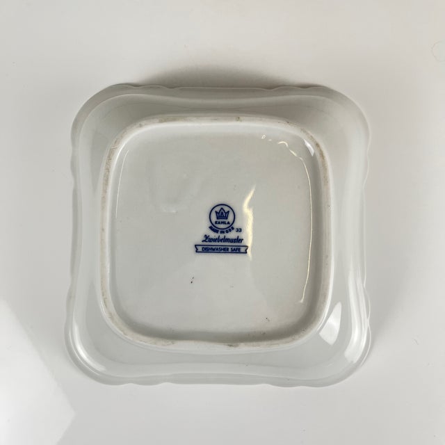 Square Blue Onion Porcelain Dishes from Kahla, East Germany, 1960-1980, Set of 2 For Sale - Image 4 of 14