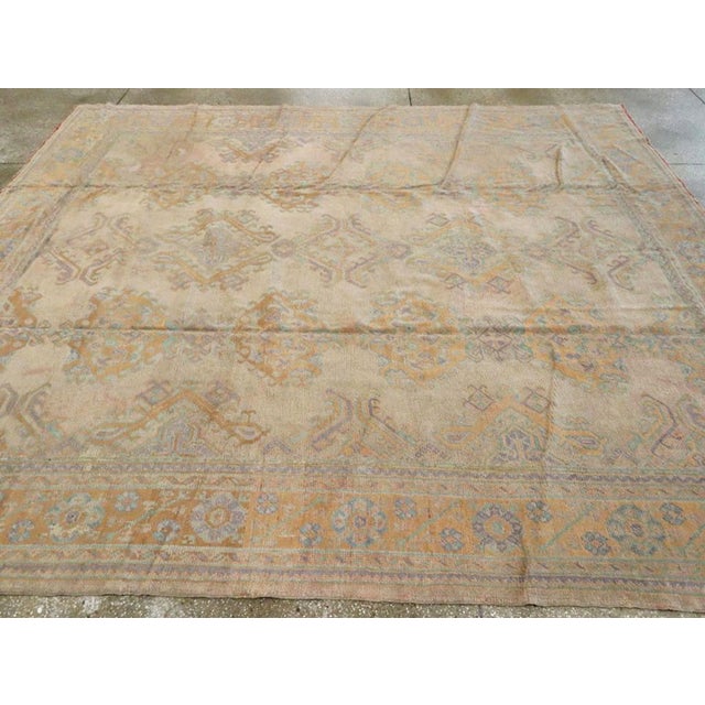 Galerie Shabab Collection Early 20th Century Turkish Oushak Room Size Carpet For Sale In New York - Image 6 of 7
