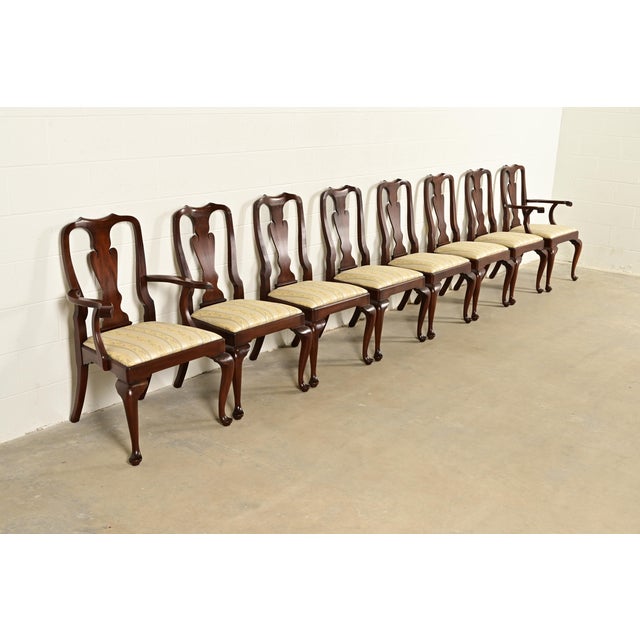 Henkel Harris Henkel Harris Queen Anne Solid Mahogany Dining Chairs, Set of Eight For Sale - Image 4 of 16