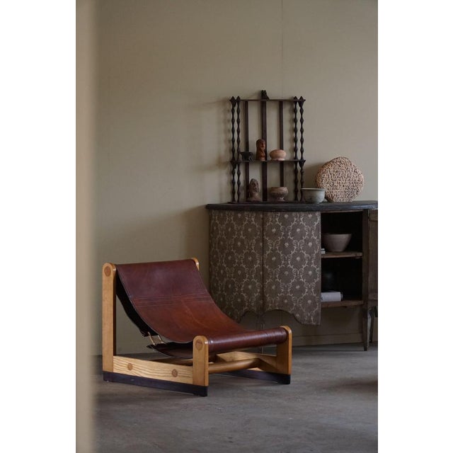 Italian Modern Lounge Chairs and Ottomans in Leather and Elm by Francesco Lucianetti, 1960s, Set of 4 For Sale - Image 6 of 18