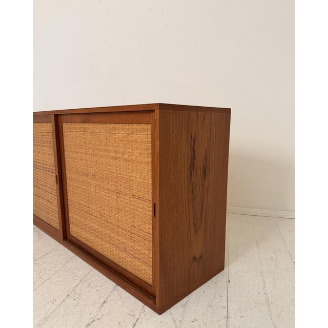 RY26 Sideboard in Teak with Woven Cane Doors by Hans J. Wegner for Ry Møbler, Denmark, 1960s For Sale - Image 9 of 17