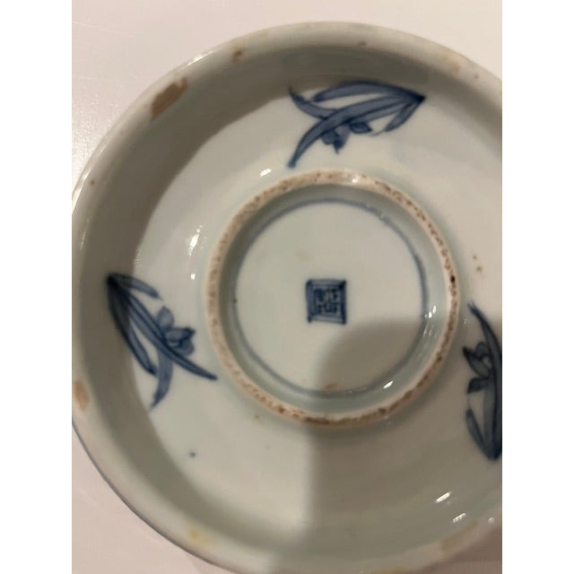 Antique Colored Imari Bowl With Gold Edge and Detailed Painting - Horse in Center For Sale - Image 17 of 18