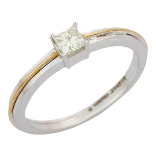 0.30 Ct Solitaire Diamond Unisex Engagement Ring in 18k White Gold Size 10 For Sale