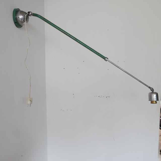 Swedish Industrial Painted Extendable Telescopic Wall Light, in Good conditions. Designed 1950 to 1959 UK Plug (up to...