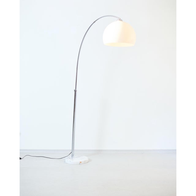 1980s German Chrome Floor Lamp with Marble Base, 1980s For Sale - Image 5 of 5