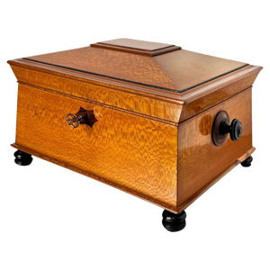 Historicism Box in Floral Ash Veneer and Rosewood, Austria, 1880s