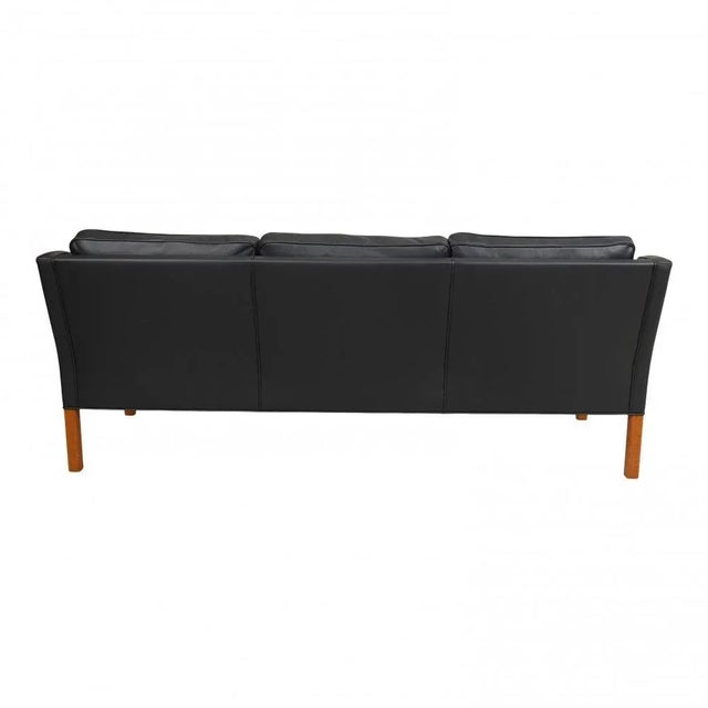 Model 2323 3-Seater Sofa in Black Bison Leather by Børge Mogensen for Fredericia For Sale - Image 3 of 10